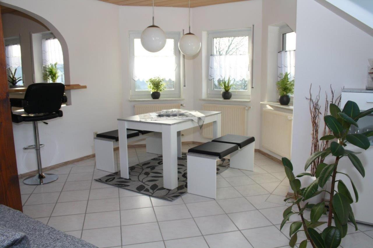Ferienwohnung Kempf Mandelbachtal Ommersheim Exterior foto